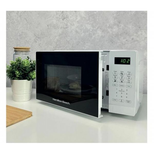 Hamilton Beach Essential Digital Microwave 20L White Open Box